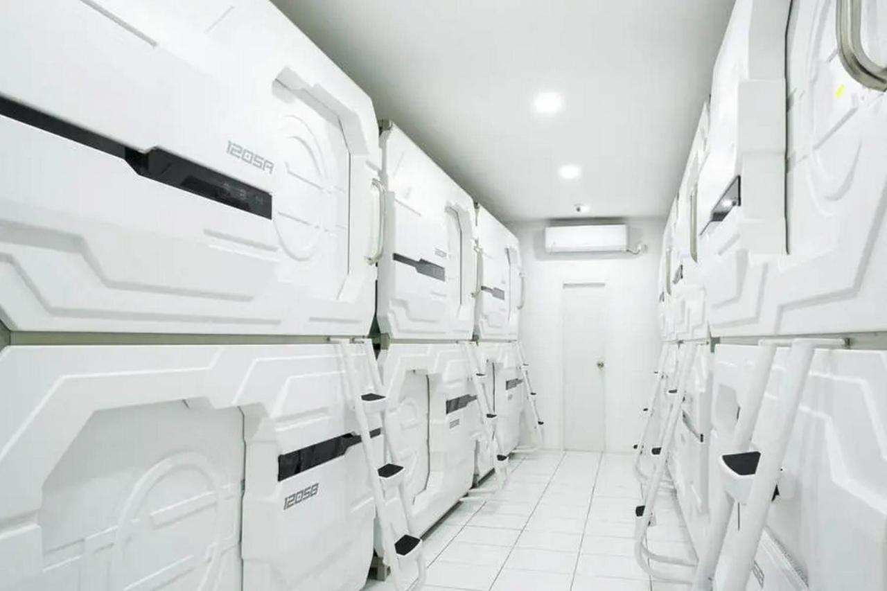 ג'קרטה Reddoorz Hostel Near Taman Puring מראה חיצוני תמונה