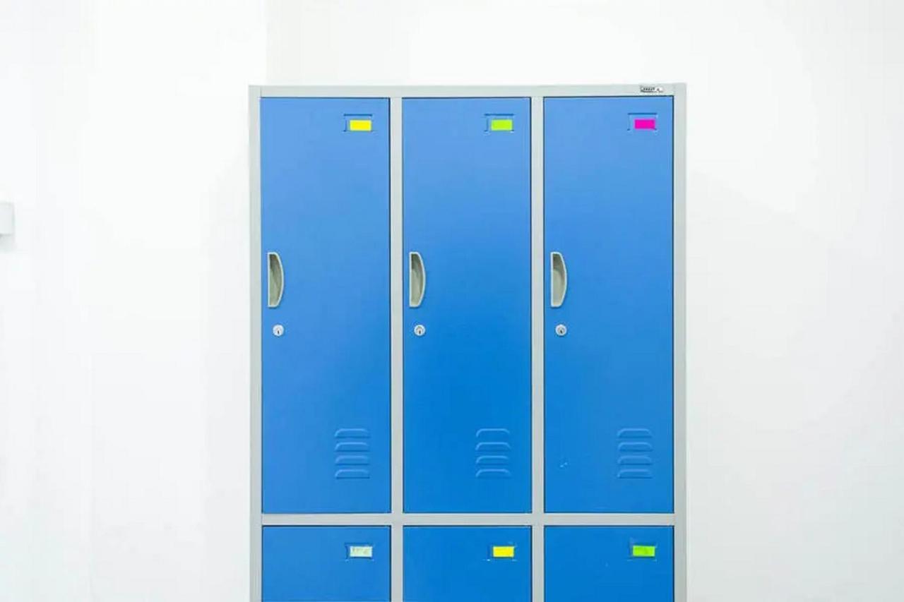 ג'קרטה Reddoorz Hostel Near Taman Puring מראה חיצוני תמונה